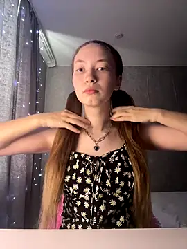 Holy Poly online show from January 2026 07:48:01 AM