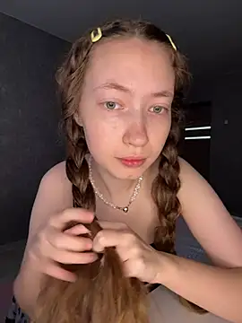 Holy Poly online show from April 2026 05:25:01 AM