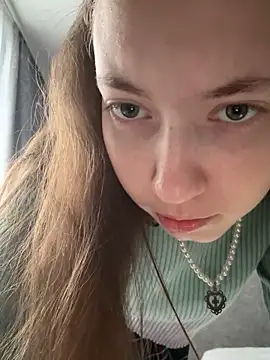 Holy Poly online show from November 2025 08:26:02 AM