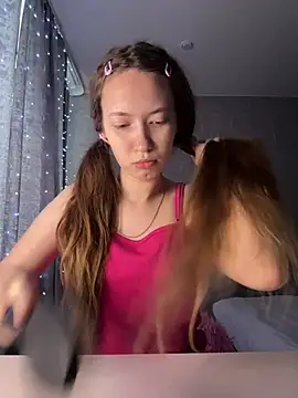 Holy Poly online show from January 2026 07:45:01 AM