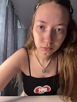 Holy Poly online show from February 2026 07:51:02 AM