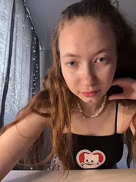 Holy Poly online show from April 2026 05:25:01 AM