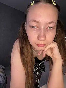 Holy Poly online show from April 2026 05:31:02 AM