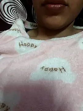 Neethu90 online show from December 2025 06:57:02 PM