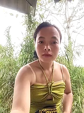 Snapshot of Yumi_08 chatting on November 2025 01:31:02 AM Yumi 08 online show from November 2025 01:31:02 AM