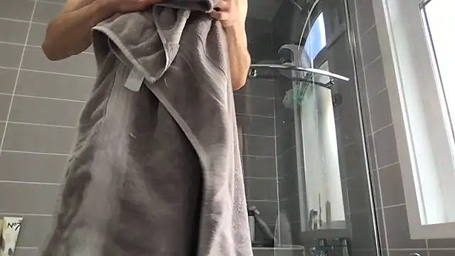 boyinsocks online show from April 2026 07:46:02 AM