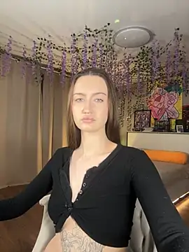 that eva online show from November 2025 06:13:01 AM