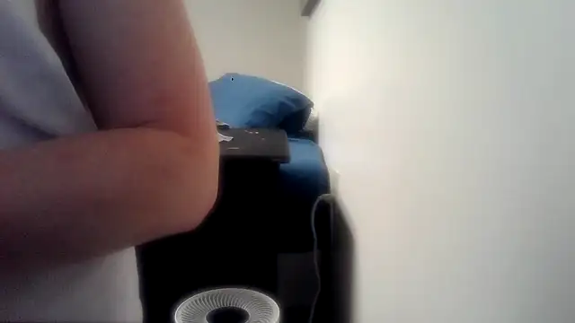 Redheadstud online show from February 2026 11:07:01 AM