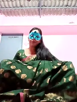 Snapshot of Nisha__19 chatting on November 2025 03:45:01 PM Nisha 19 online show from November 2025 03:45:01 PM