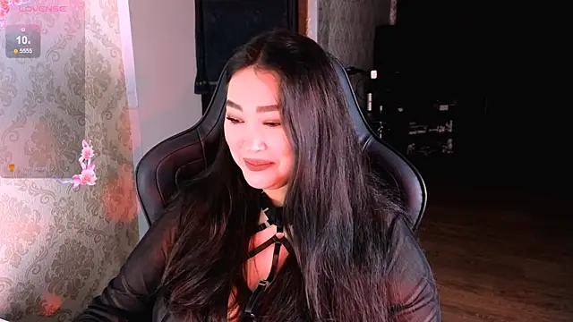 Emma Uilson online show from February 2026 10:49:01 PM