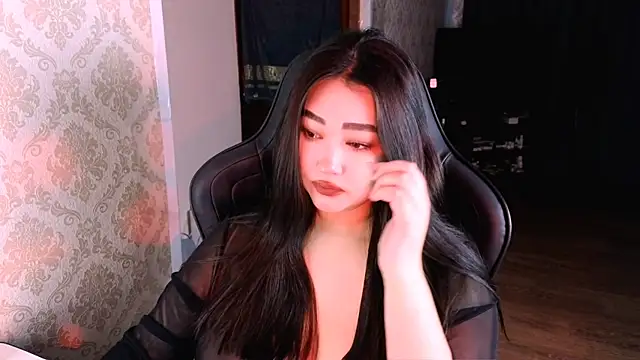 Emma Uilson online show from January 2026 09:57:01 AM