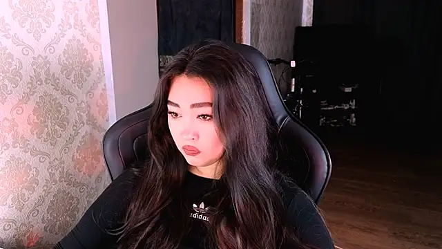 Emma Uilson online show from February 2026 05:50:01 AM