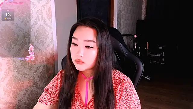 Emma Uilson online show from December 2025 02:05:01 AM