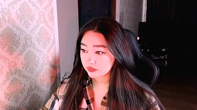 Emma Uilson online show from December 2025 05:18:01 AM