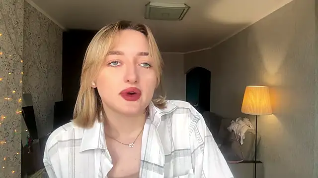 Snapshot of Emily_lyy chatting on November 2025 09:21:01 AM Emily lyy online show from November 2025 09:21:01 AM