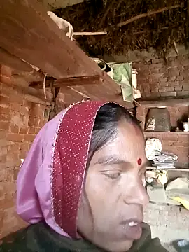 Snapshot of Savina_baby chatting on December 2025 02:38:01 AM Savina baby online show from December 2025 02:38:01 AM