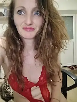 Snapshot of CrazyMaya39 chatting on June 2026 12:32:02 AM CrazyMaya39 online show from June 2026 12:32:02 AM