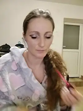 CrazyMaya39 online show from April 2026 09:37:02 PM