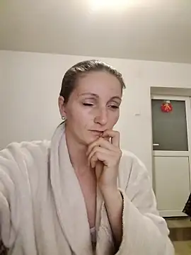 CrazyMaya39 online show from January 2026 08:27:02 PM