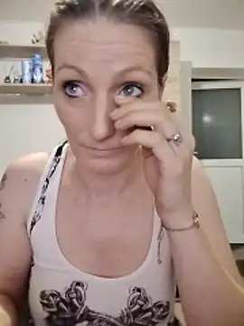 CrazyMaya39 online show from June 2026 12:18:01 AM