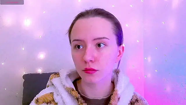 BellaVelure6767 online show from March 2026 02:33:02 AM