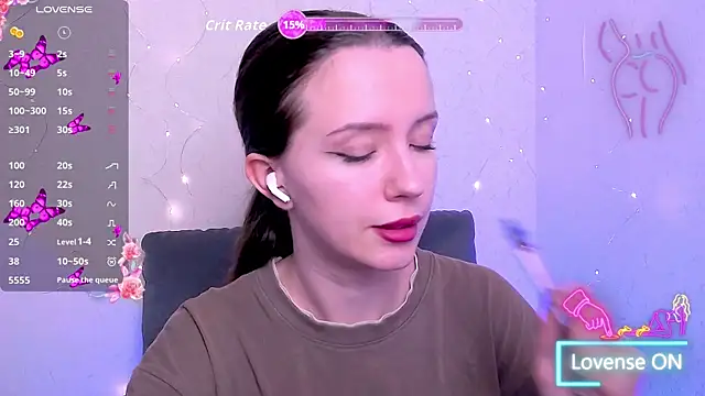 BellaVelure6767 online show from May 2026 11:56:01 PM