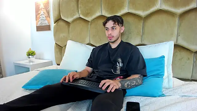 Austin coljs online show from April 2026 11:39:01 AM