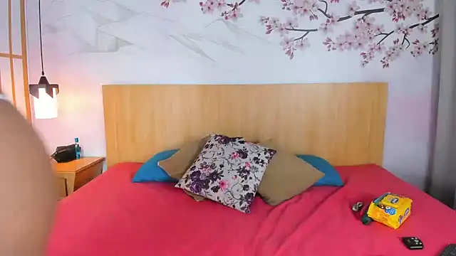 Laura Torress online show from March 2026 03:05:01 AM