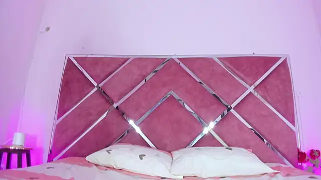 ZoeClarkk  online show from February 2026 01:11:02 PM