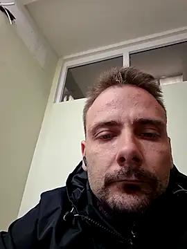 Snapshot of Gregorywhitelegs chatting on April 2026 10:44:01 AM Gregorywhitelegs online show from April 2026 10:44:01 AM