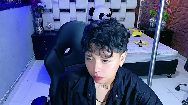 lunabustygirl online show from January 2026 05:14:01 AM