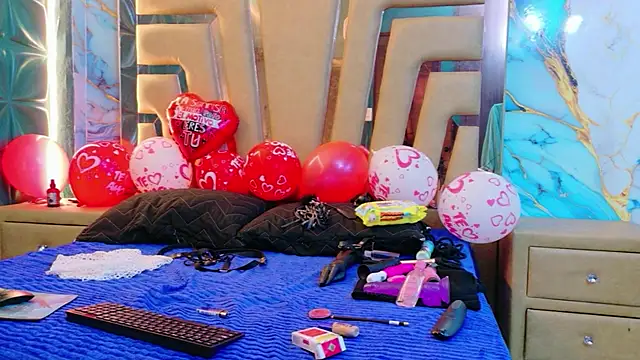 lunabustygirl online show from February 2026 08:20:02 PM