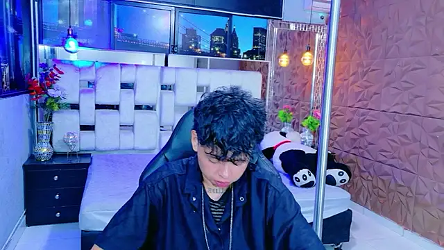 lunabustygirl online show from January 2026 07:46:02 AM