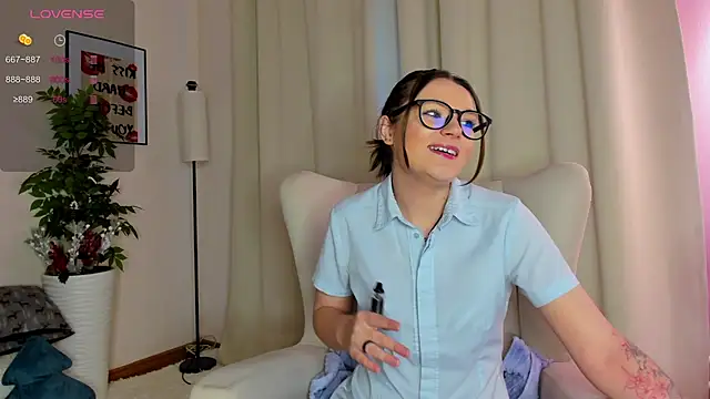 KiraRogers online show from January 2026 09:49:02 AM