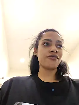 chanell95 online show from February 2026 04:51:01 PM