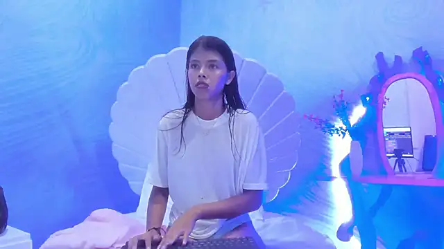 arietta skinny online show from November 2025 07:58:01 PM