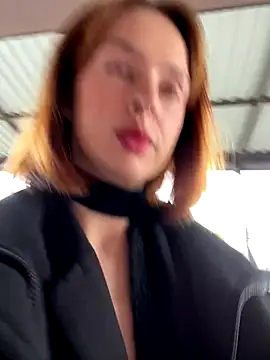 Snapshot of hani_obsessed chatting on November 2025 09:43:01 AM hani obsessed online show from November 2025 09:43:01 AM