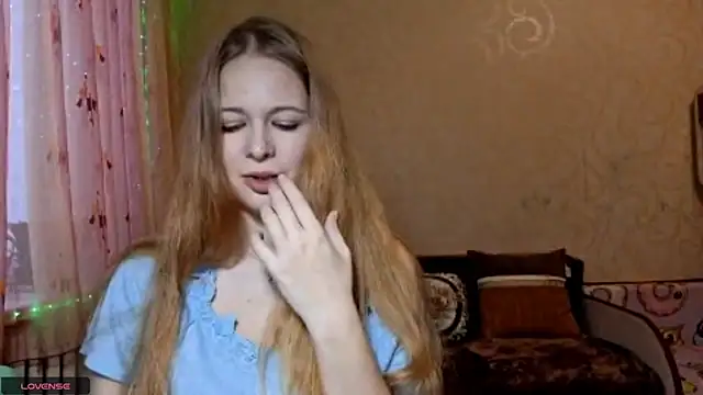 RomonaBustad online show from November 2025 07:08:01 AM