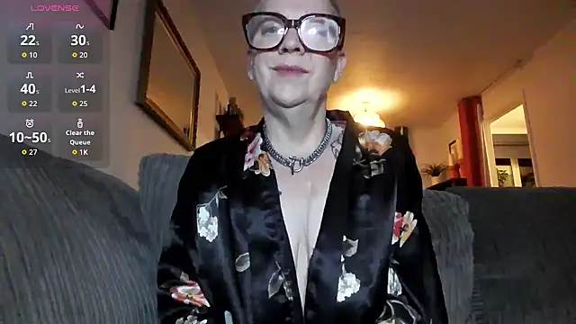 missyb x online show from December 2025 10:56:01 PM