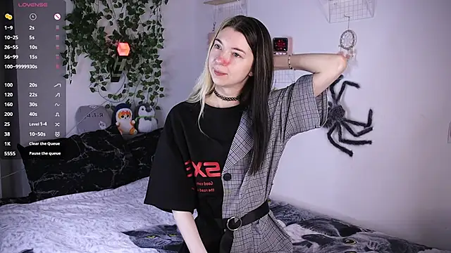 Emmie shy online show from November 2025 02:49:01 PM