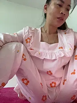 pitty mymi online show from April 2026 11:00:02 PM