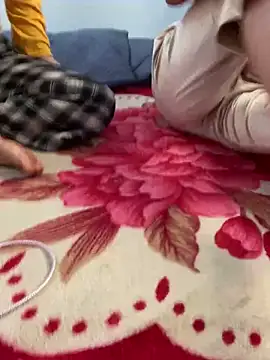 pitty mymi online show from December 2025 07:00:02 AM