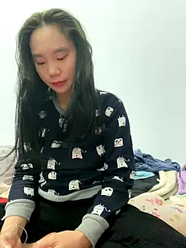 pitty mymi online show from December 2025 06:17:01 PM