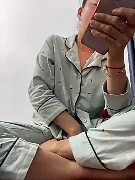 pitty mymi online show from March 2026 11:32:02 PM