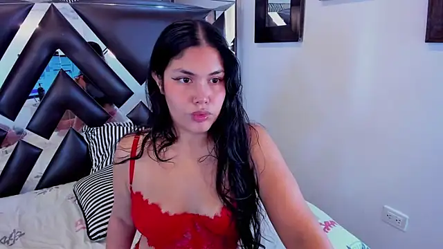 Snapshot of Channel_Mills chatting on June 2026 03:34:01 AM Channel Mills online show from June 2026 03:34:01 AM
