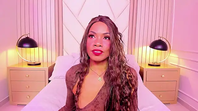Snapshot of LailaDavidson chatting on June 2026 12:16:02 PM LailaDavidson online show from June 2026 12:16:02 PM