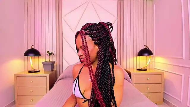 LailaDavidson online show from November 2025 01:01:02 PM