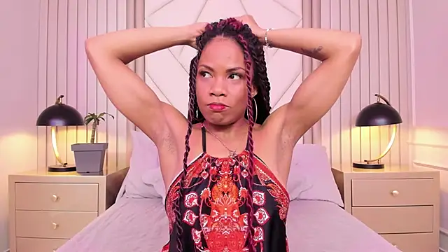 LailaDavidson online show from January 2026 12:34:01 PM