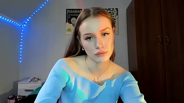 tinyglow online show from February 2026 08:52:02 PM