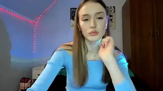 tinyglow online show from March 2026 11:25:01 PM